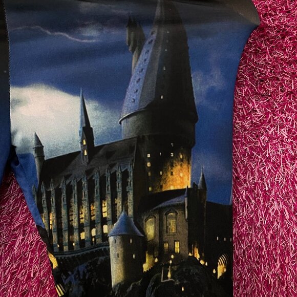 Harry Potter Hogwarts-Themed Graphic Leggings XS - Picture 2 of 4